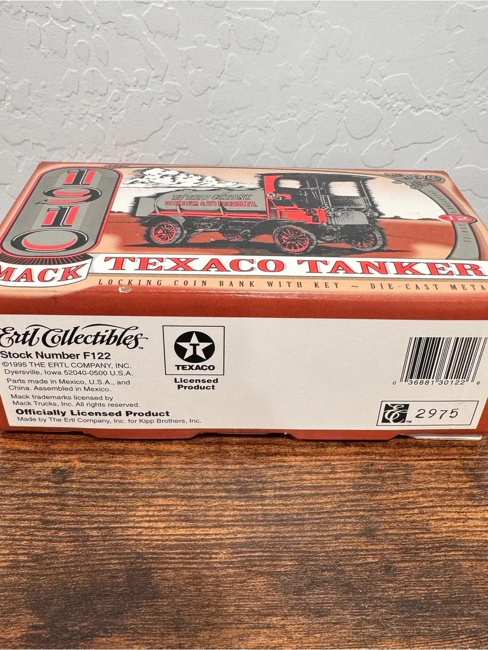 ERTL 1910 Mack Texaco Tanker Locking Coin Bank Die Cast Metal New